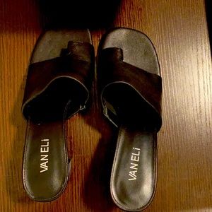 Globe Shoe Vaneli Maysa